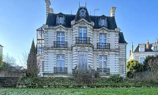 Maison 10 Pièces 337 m² à vendre à Montval-sur-Loir (72500)