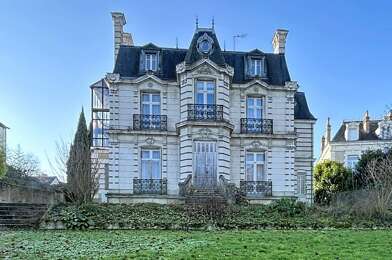 Maison 10 pièces 449000 €