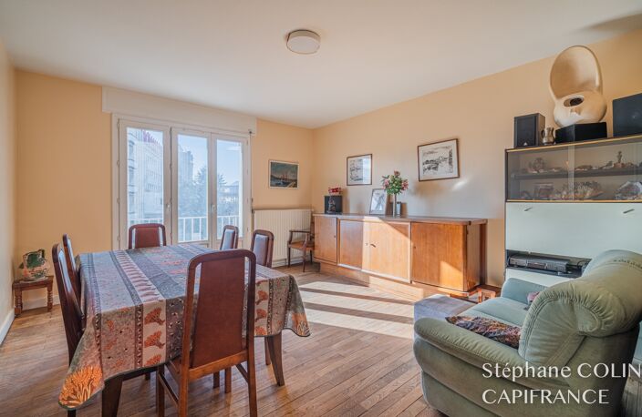 Appartement T4 de 89,82 m² Boulevard Joseph Vallier GRENOBLE (38) — photo 3
