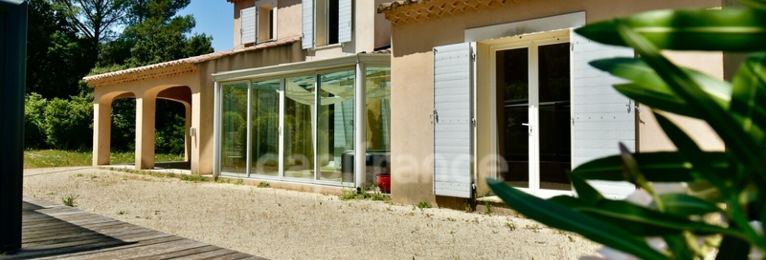 Maison 5 Pièces 151 m² à vendre à Fontvieille (13990)