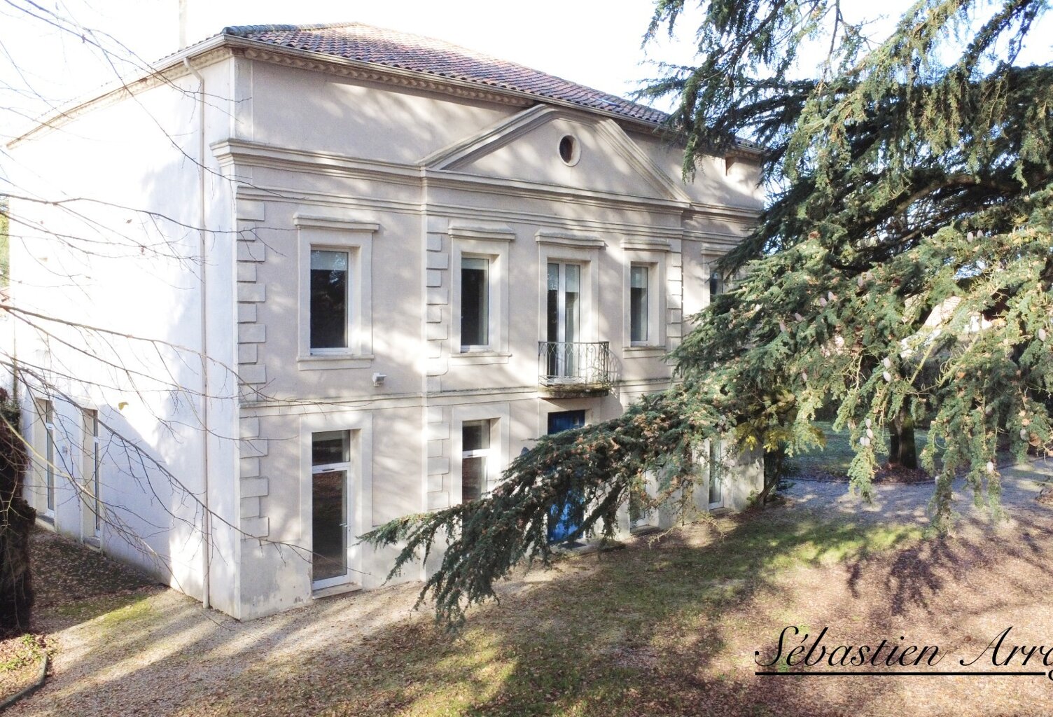 Maison de maître du XIXᵉ siècle à Villeneuve-sur-Lot – 460 m² – Parc de 8 300 m² – Piscine – Centre-ville à pied — photo 1