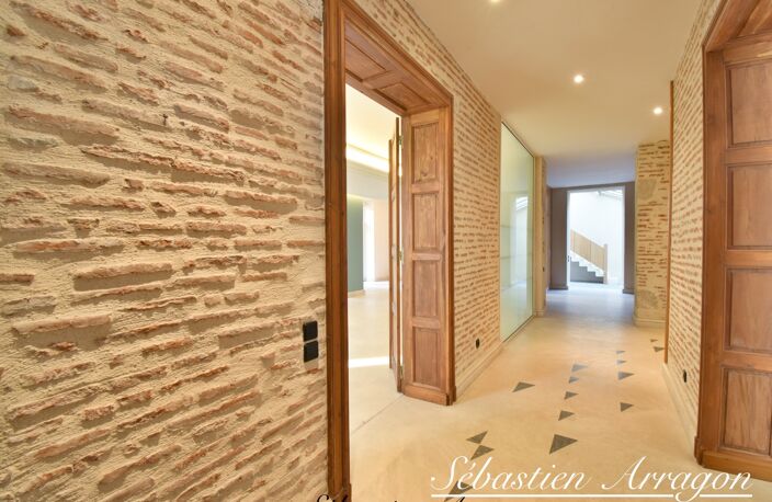 Maison de maître du XIXᵉ siècle à Villeneuve-sur-Lot – 460 m² – Parc de 8 300 m² – Piscine – Centre-ville à pied — photo 5