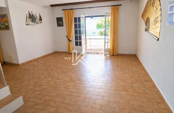 LES ISSAMBRES – VILLA AVEC VUE MER PANORAMIQUE SUR LE GOLFE DE SAINT-TROPEZ — photo 4