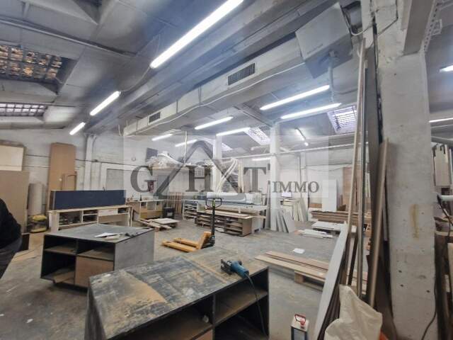 A VENDRE 490 M² ENTREPOT BUREAUX + HABITATION A STAINS — photo du bien