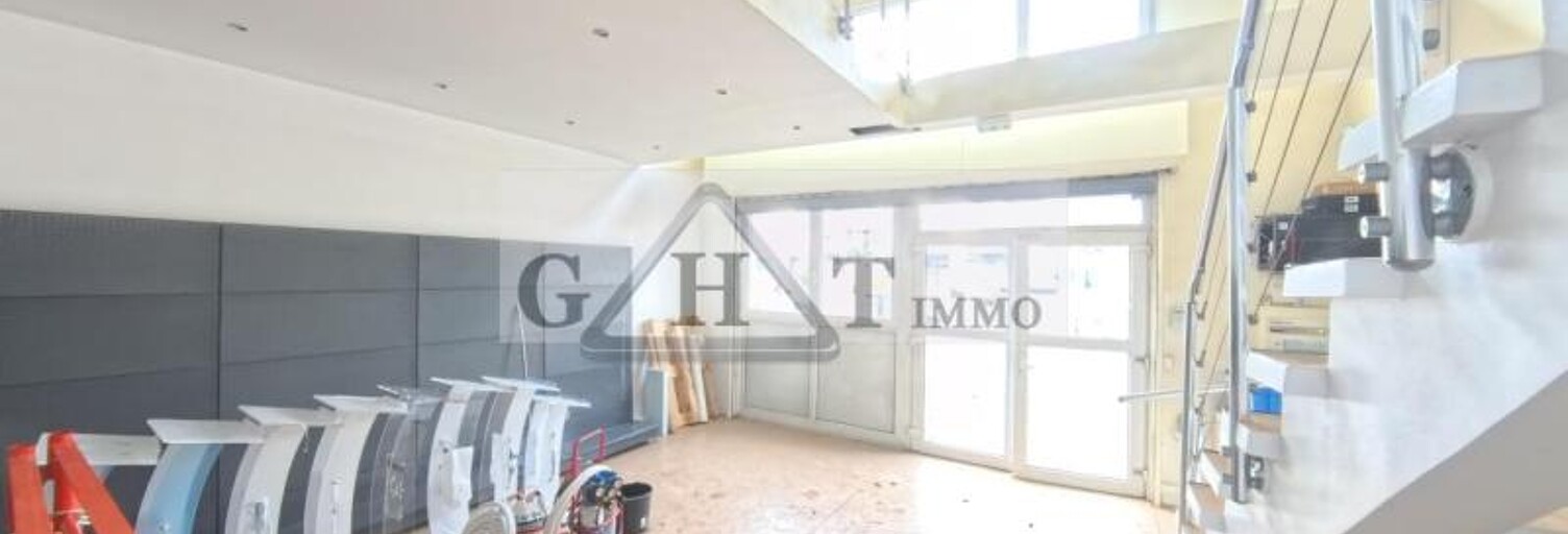 Local industriel  160 m² à louer à Créteil (94000)