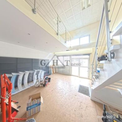 Local industriel  2570 €