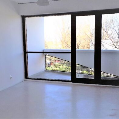 Appartement 1 pièces 555 €