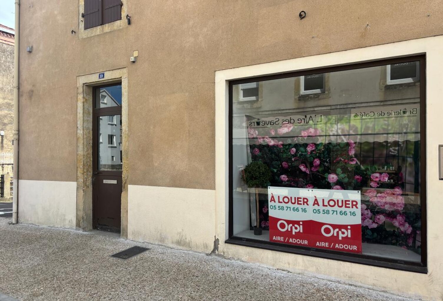 Local commercial d’environ 40 m² Aire sur l'Adour — photo 1