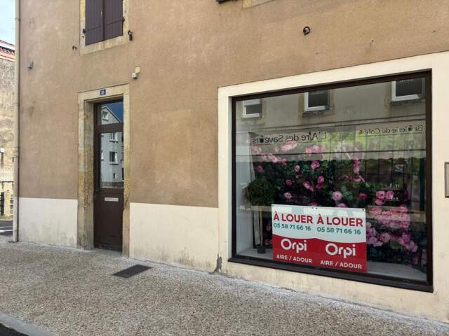 Local commercial d’environ 40 m² Aire sur l'Adour — photo du bien