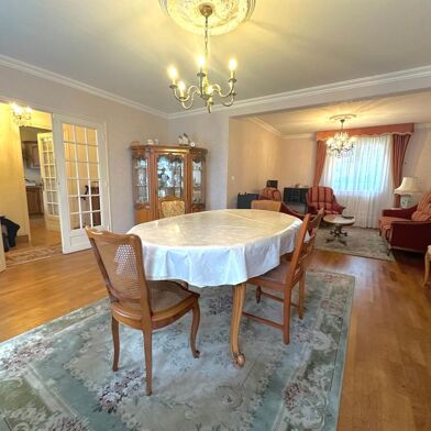 Maison 6 pièces 295400 €