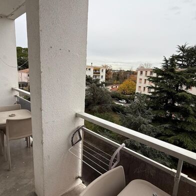 Appartement 4 pièces 990 €