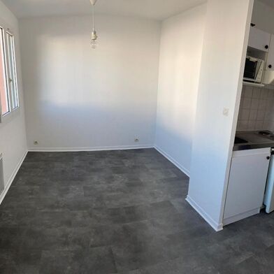 Appartement 1 pièces 340 €