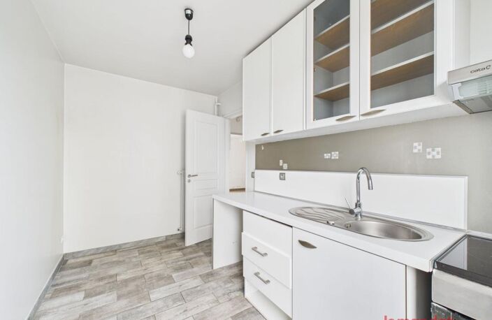 Appartement À Vendre — photo 2