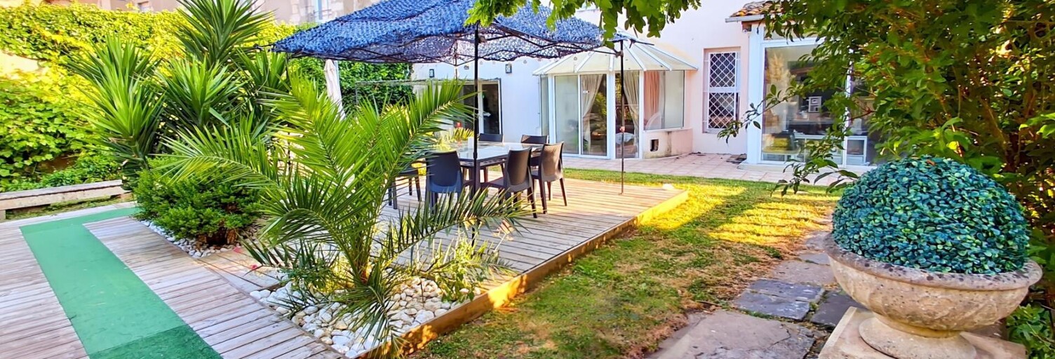 Maison 8 Pièces 335 m² à vendre à Blaye (33390)