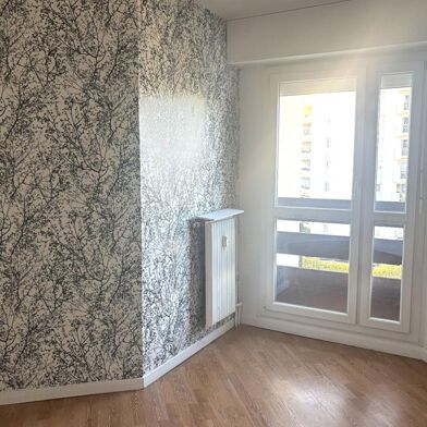 Appartement 7 pièces 129000 €