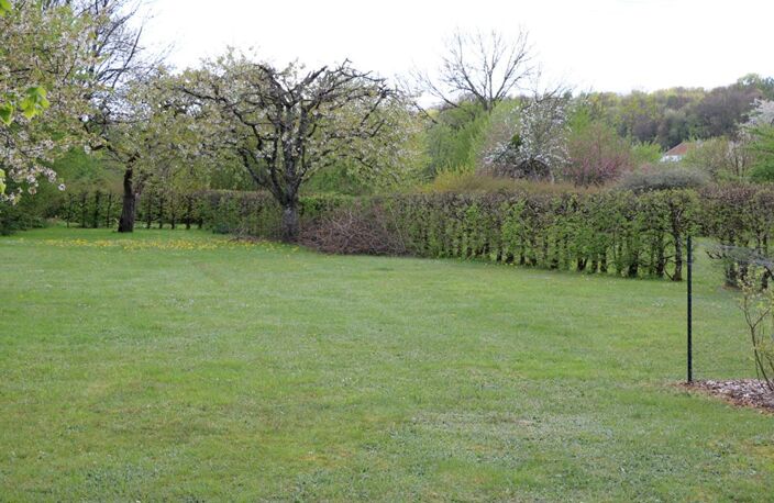Charmante maison individuelle, 173 m² habitables, 7 pièces, terrain de plus de 3 000 m² — photo 2