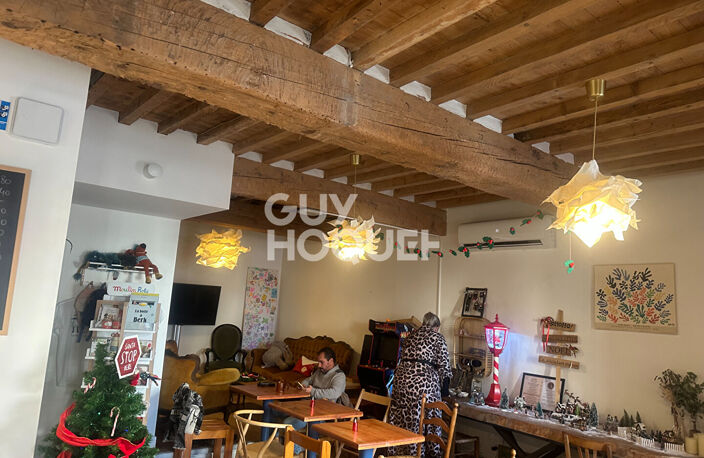 local commercial saint cyprien village — photo 2