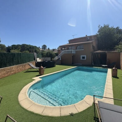 Maison 5 pièces 596000 €