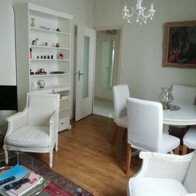 Appartement 3 pièces 860 €