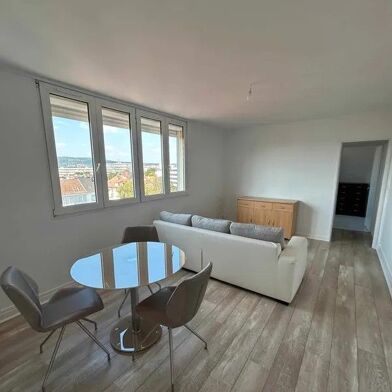 Appartement 2 pièces 790 €