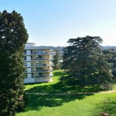 Appartement 4 pièces 1350 €