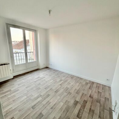 Appartement 2 pièces 813 €