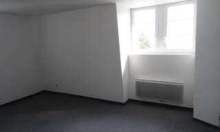 Bureau  23 m² à louer à Reims (51100)