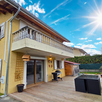 Maison 4 pièces 384000 €