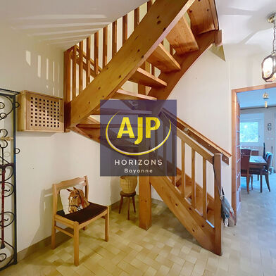 Maison 4 pièces 349000 €