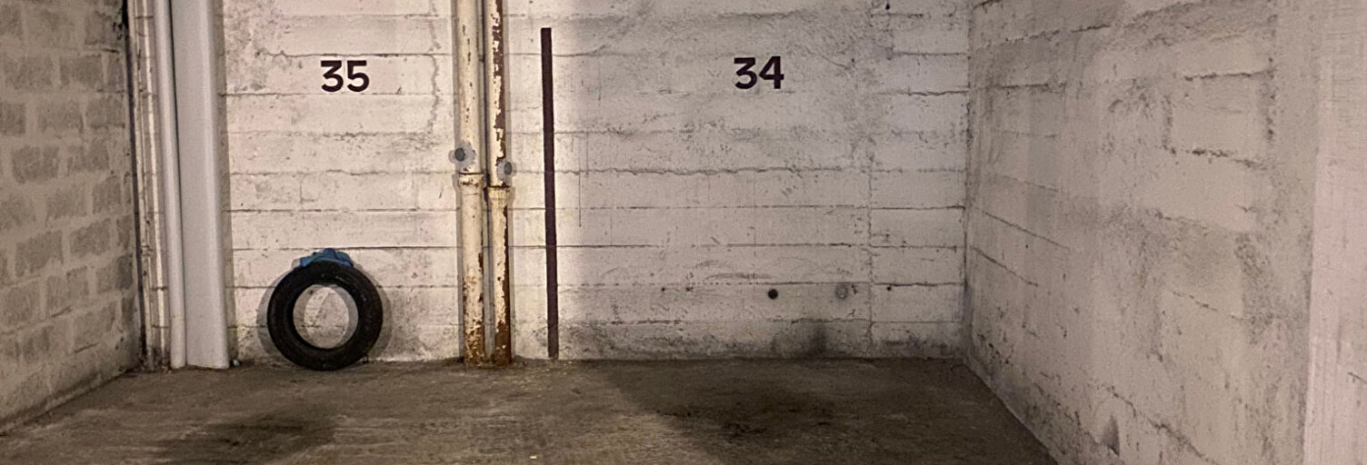 Garage   m² à vendre à Nantes (44100)