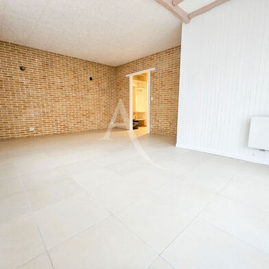 Appartement 2 pièces 870 €