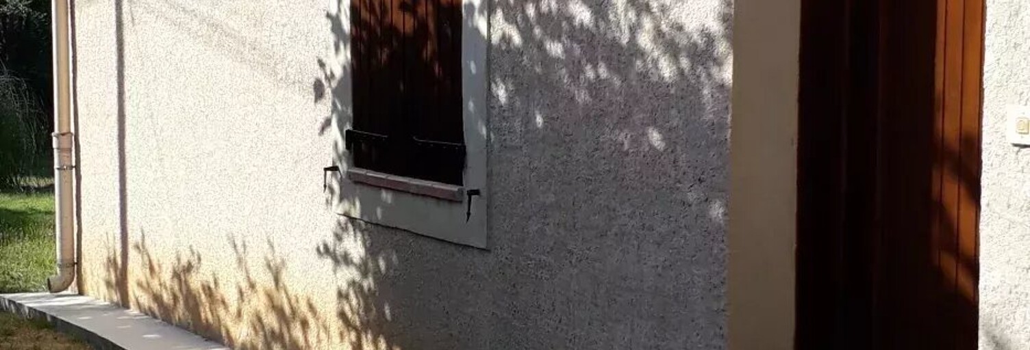 Maison 4 Pièces 70 m² à louer à Jouques (13490)