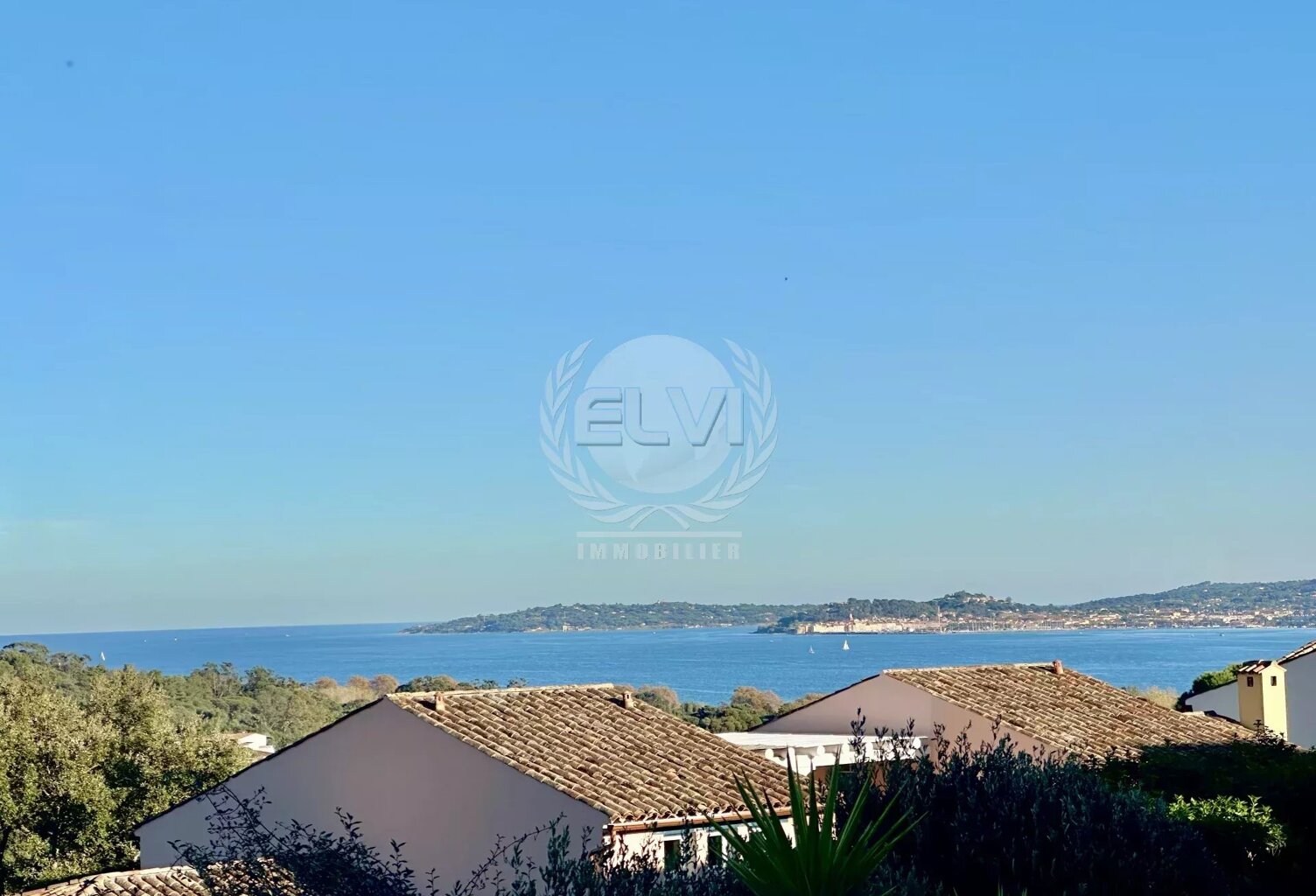 Appartement à Grimaud — photo 1