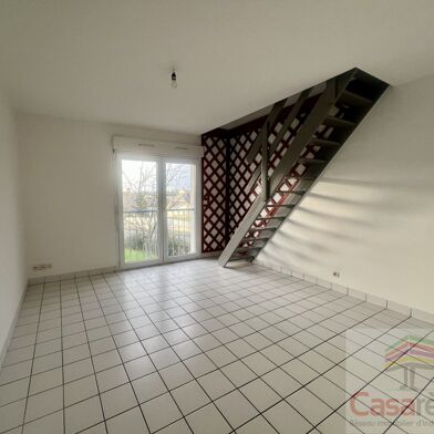 Appartement 3 pièces 690 €