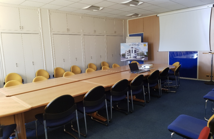 À LOUER - BUREAU DE 22m2 DANS LE CENTRE VILLE DE CLERMONT L' — photo 3