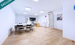 Immeuble  265 m² à vendre à Nueil-les-Aubiers (79250)