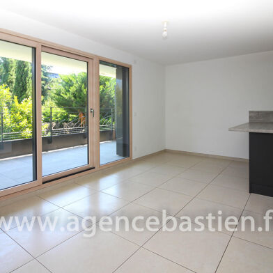 Appartement 3 pièces 1630 €