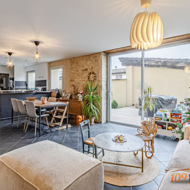 Appartement 3 pièces 240000 €