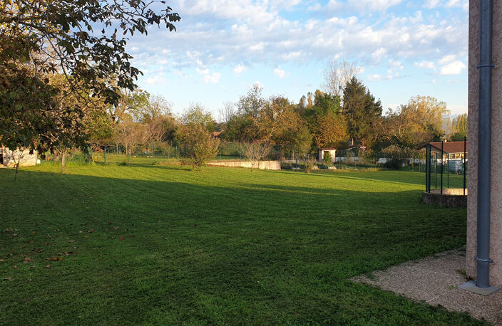 Belle propriété de 450 m2 avec piscine intérieure au calme — photo 4