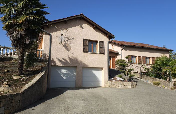 Belle propriété de 450 m2 avec piscine intérieure au calme — photo 5