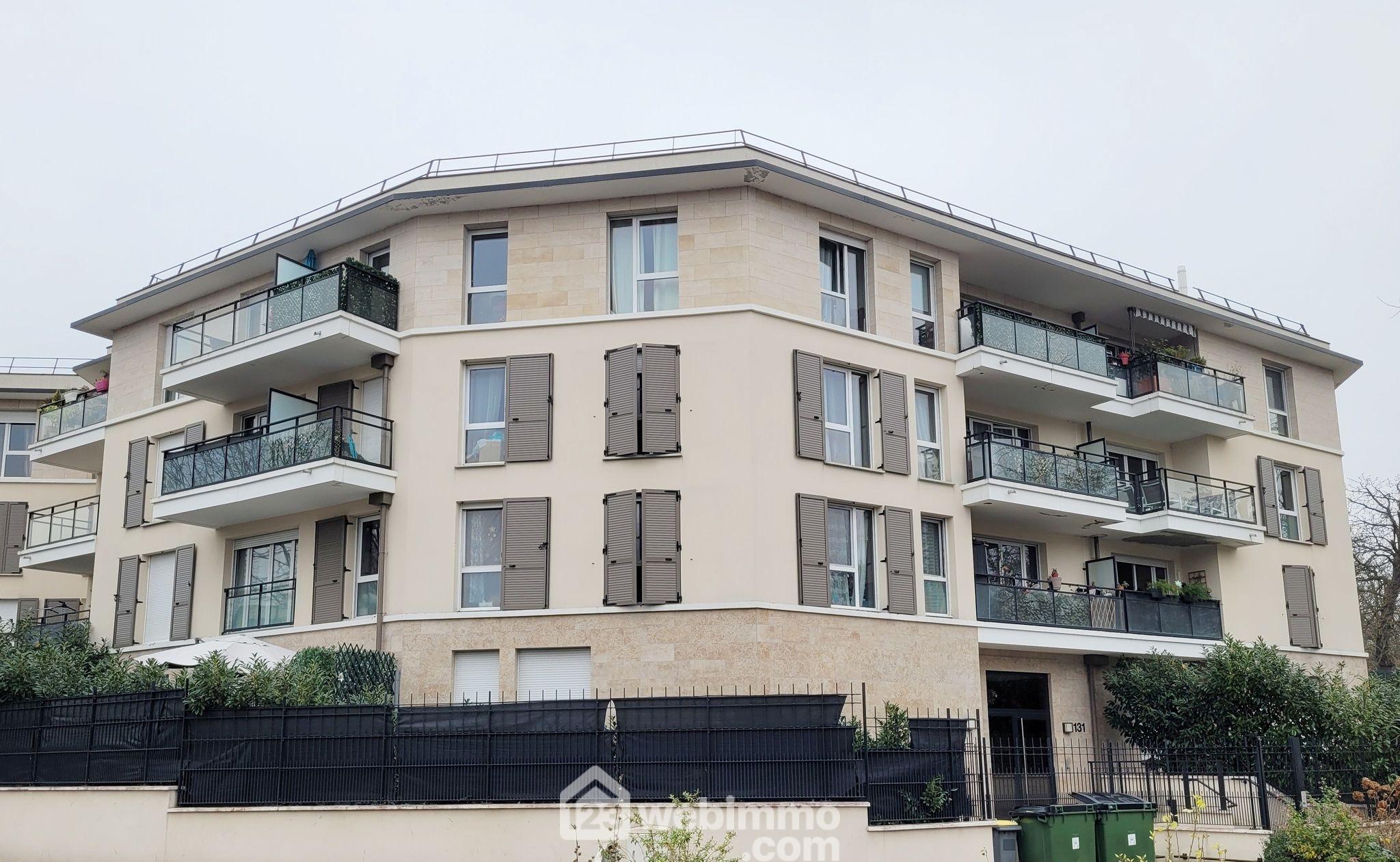 Appartement - 82.59m² - Châtenay-Malabry