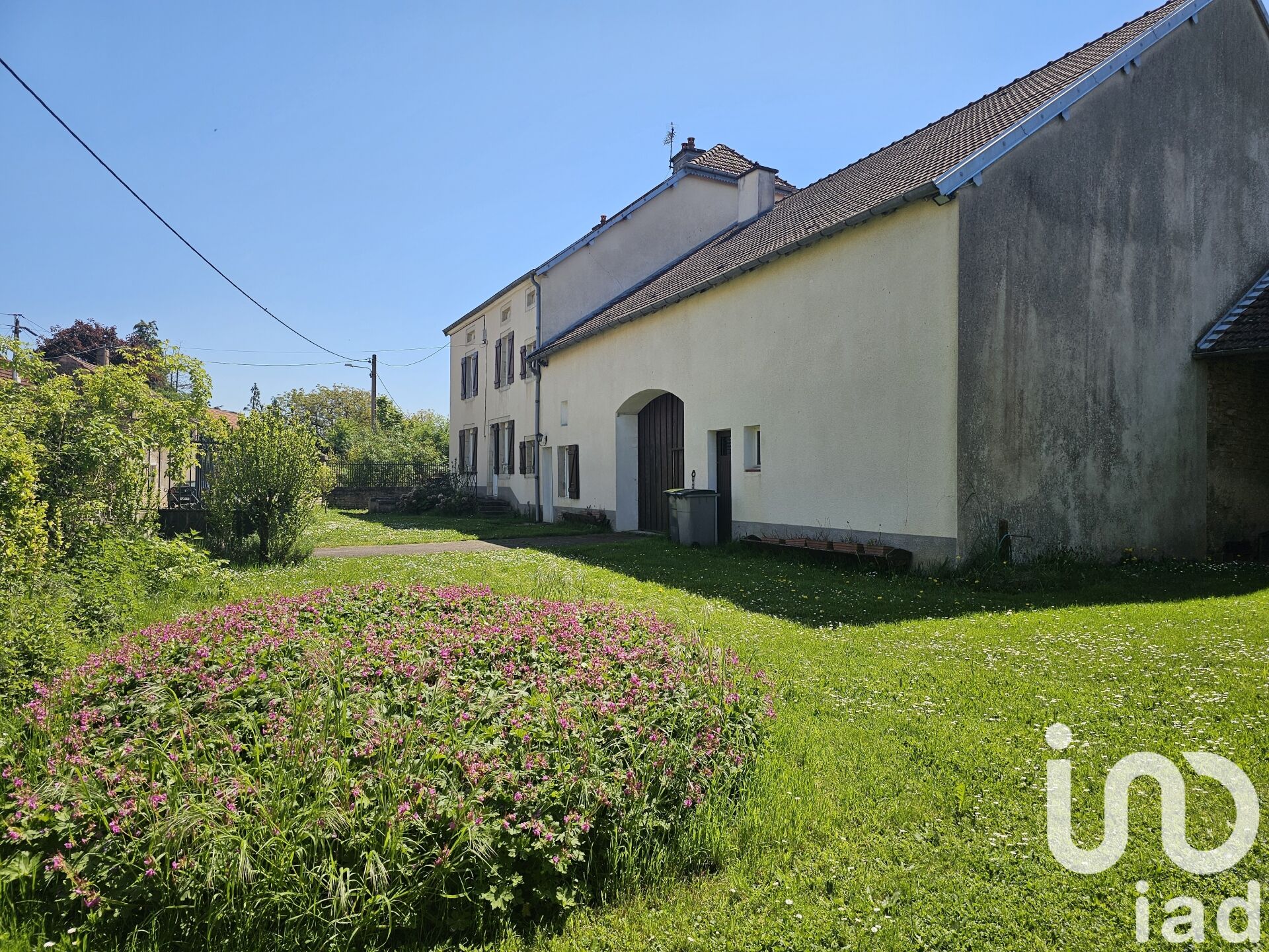 Villers-Vaudey - 253m² - 8p. - 4ch.