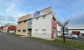 Bureau  69 m² à louer à Saint-Priest (69800)