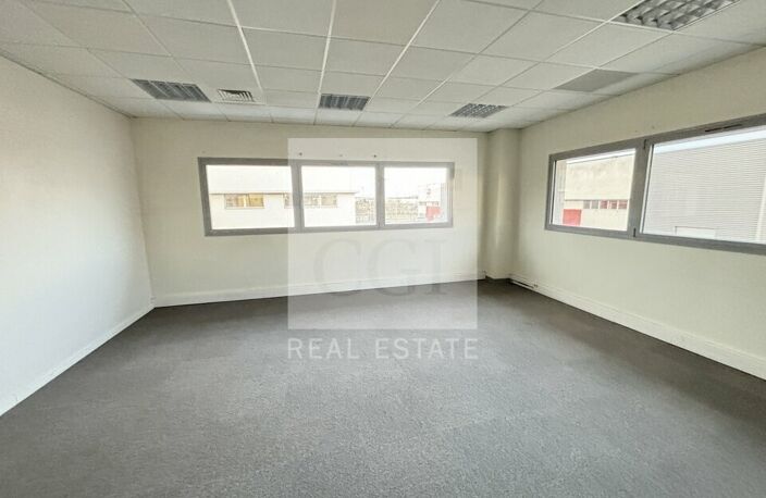 BUREAUX à LOUER — photo 2