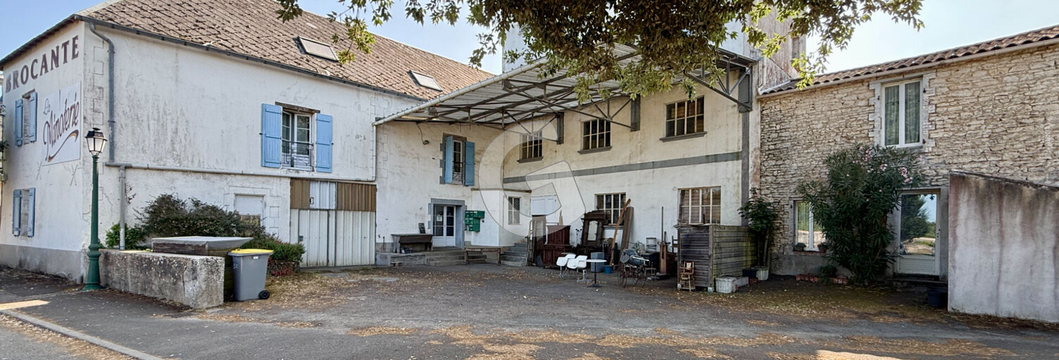 Immeuble   m² à vendre à Angles (85750)