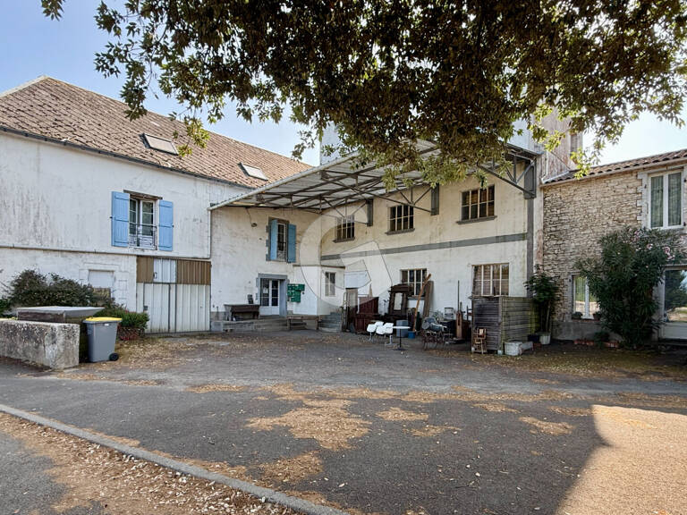 OPPORTUNITÉ INVESTISSEUR - ENSEMBLE IMMOBILIER RENTABLE + FORT POTENTIEL D'EXTENSION A VENDRE ANGLES — photo 1