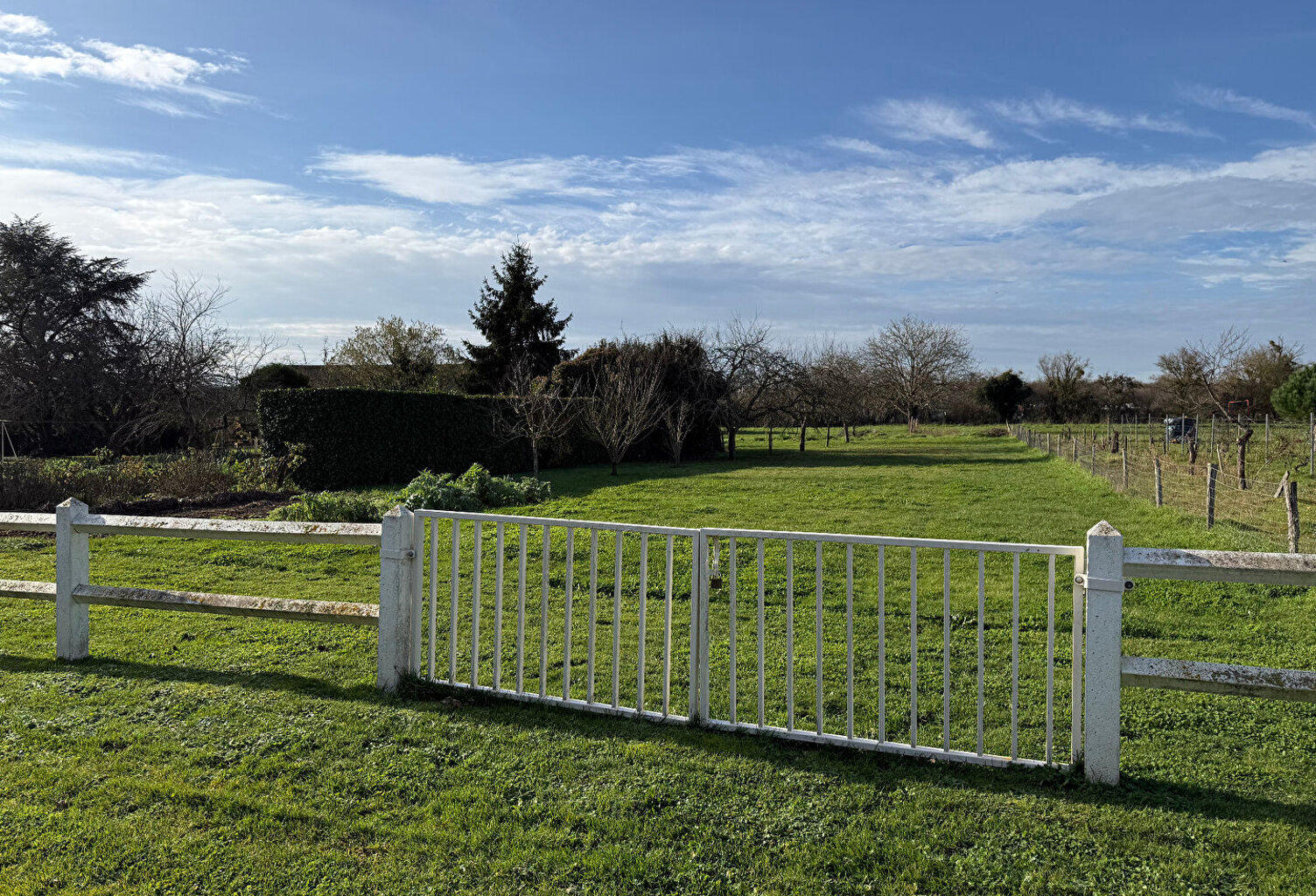 L'OPPORTUN - ASLONNES — photo 1