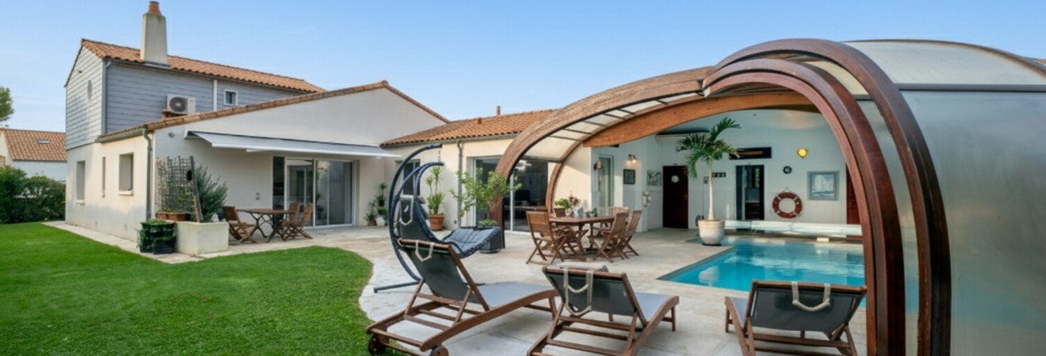 Maison 7 Pièces 296 m² à vendre à L'Houmeau (17137)