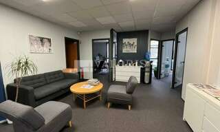 Bureau  300 m² à louer à Aix-en-Provence (13090)