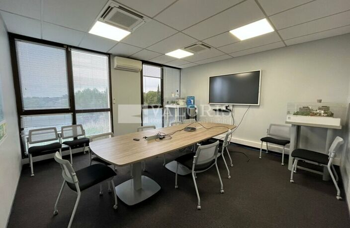 BUREAUX à LOUER — photo 2